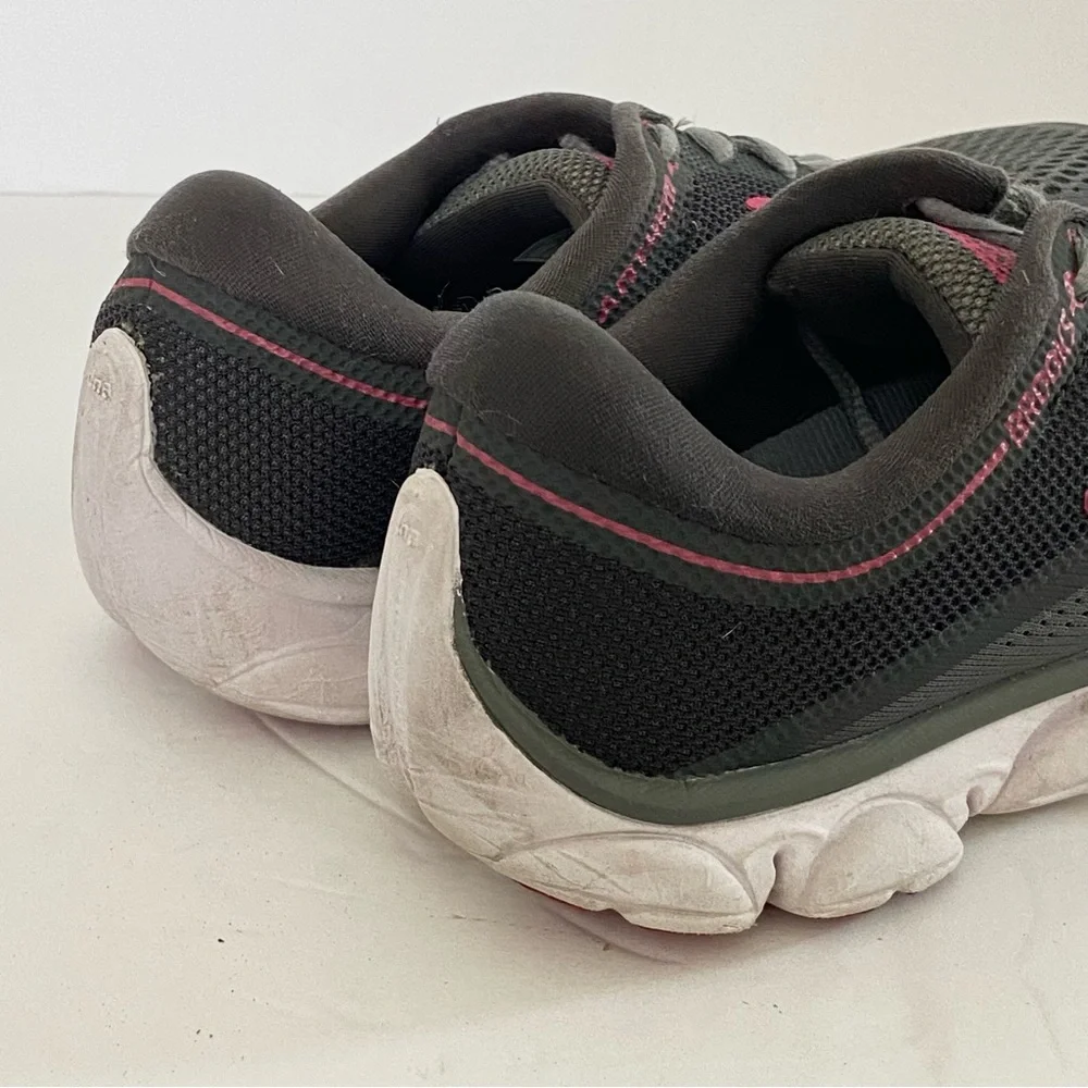 Brooks anthem running
